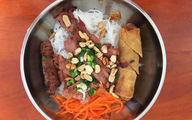 Bún riêu cua chả