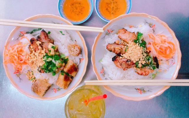 Bún Chả Giò