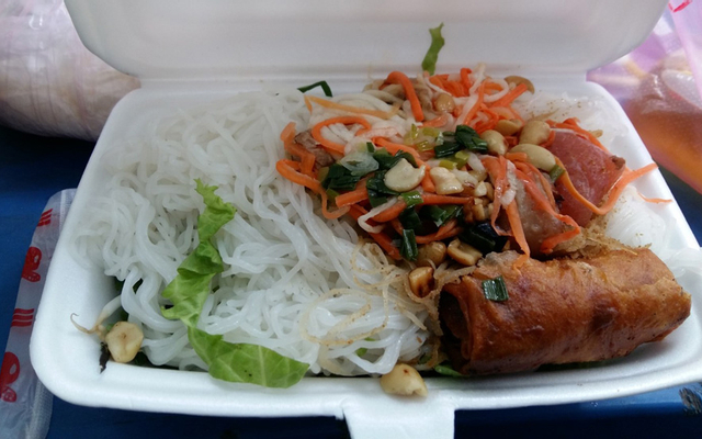Bún thịt nướng