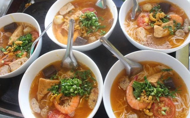 Bún Riêu Tôm Cô Hậu