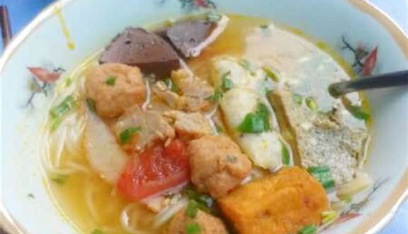 Bún Riêu 15k - Chung Cư Ấn Quang