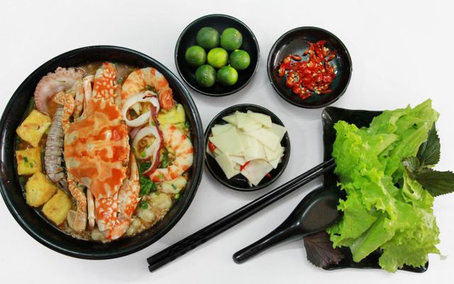 Thom - Bún Hải Sản