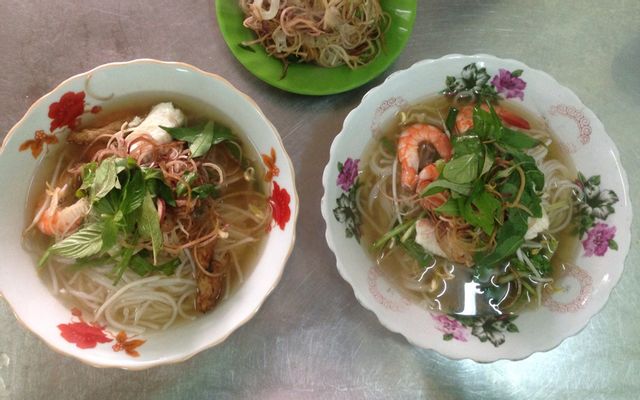 Bún Nước Lèo Cô Sáu