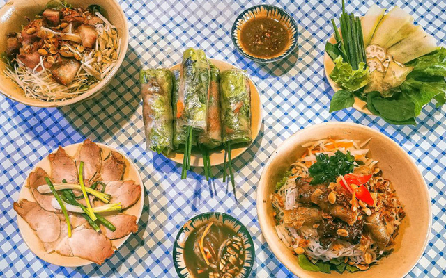 Bún Mắm Nêm Chấm - Bùi Thị Xuân