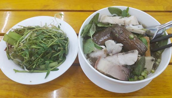 Bún Mắm Năm Oanh