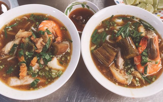 Bún Mắm & Chè Thái