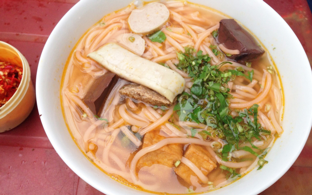 Bún Đỏ & Gỏi Cuốn
