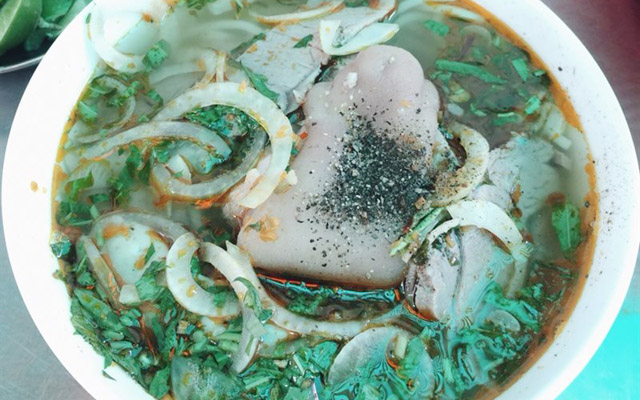 Bún Diễm - Ngô Nhân Tịnh