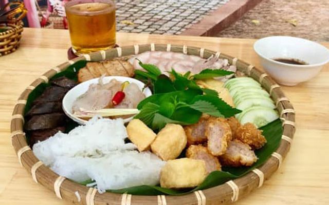 Bún đậu + thịt + chả cốm