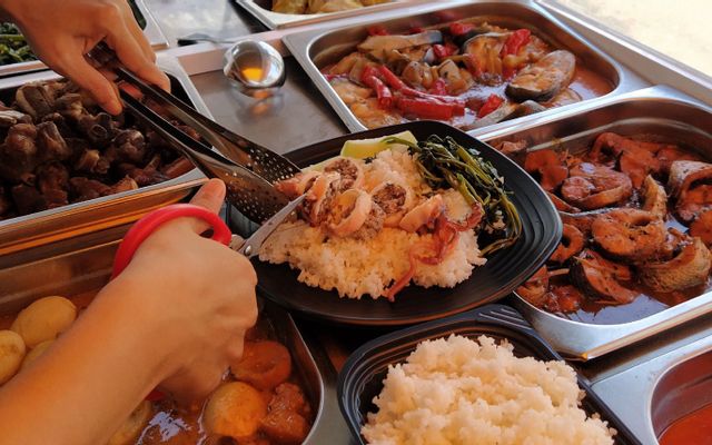 Roly - Cơm Việt
