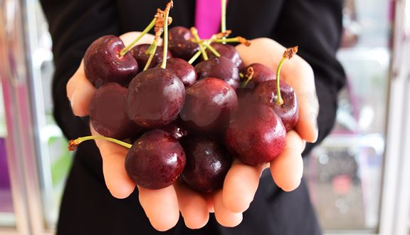 Cửa hàng sẵn sàng hỗ trợ đổi trả trong vòng 48h nếu quý khách không hài lòng về chất lượng sản phẩm.