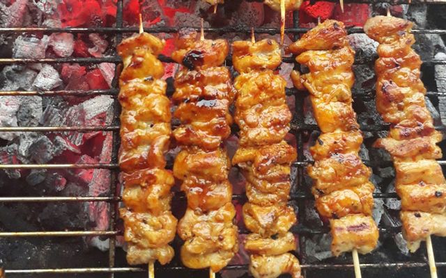 Thịt Xiên Nướng 2CE
