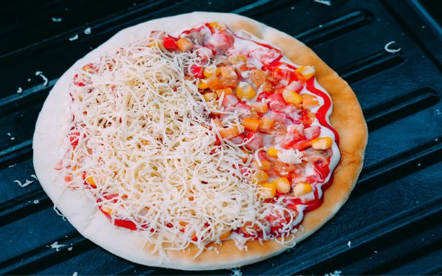 2. Pizza Survios Stooped