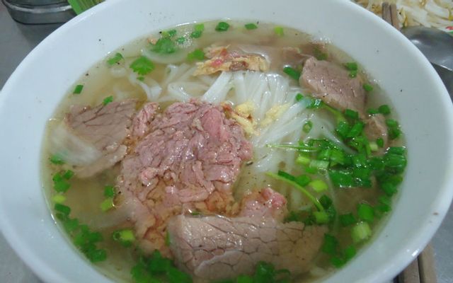 Phở Tái Gân L