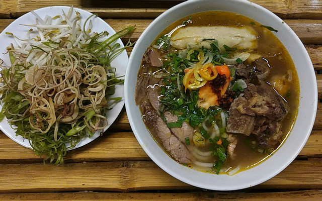 Bún Bò Huế Xưa - Cao Thắng