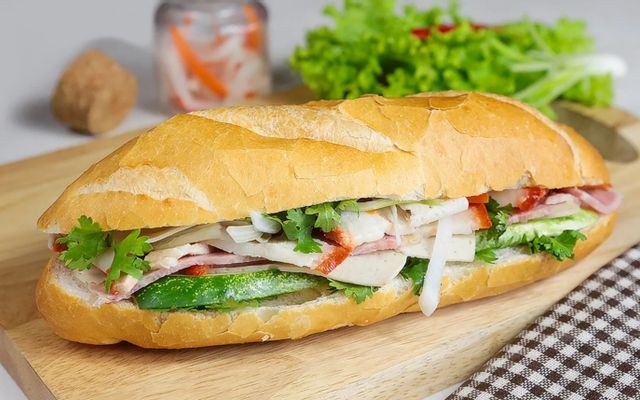 Bánh Mì Hữu Hiệp - Trần Hưng Đạo