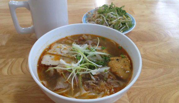 Hoàng Trân - Phở & Bún Bò Huế