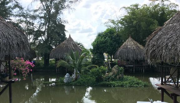 Hoa Sứ - Ẩm Thực Ven Sông & Tiệc Cưới
