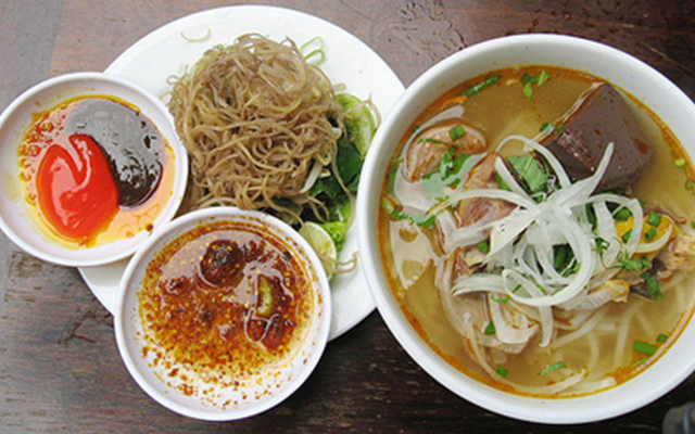 Bún bò huế tô nhỏ