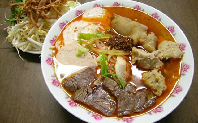 Bún Bò Huế O Hưởng
