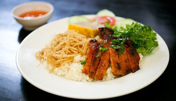 Cơm Tấm Bình Dân - 136 Nguyễn Việt Hồng