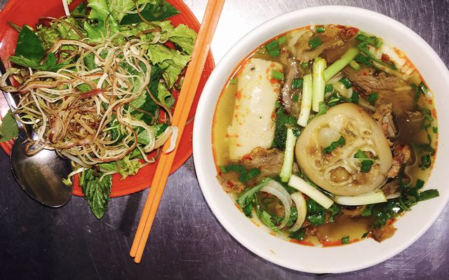 Bún Bò Huế - Nguyên Hồng
