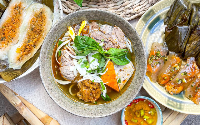 Bún Bò Huế Nam Giao - 248 Bùi Viện
