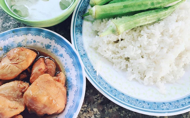 Cơm cá rô kho