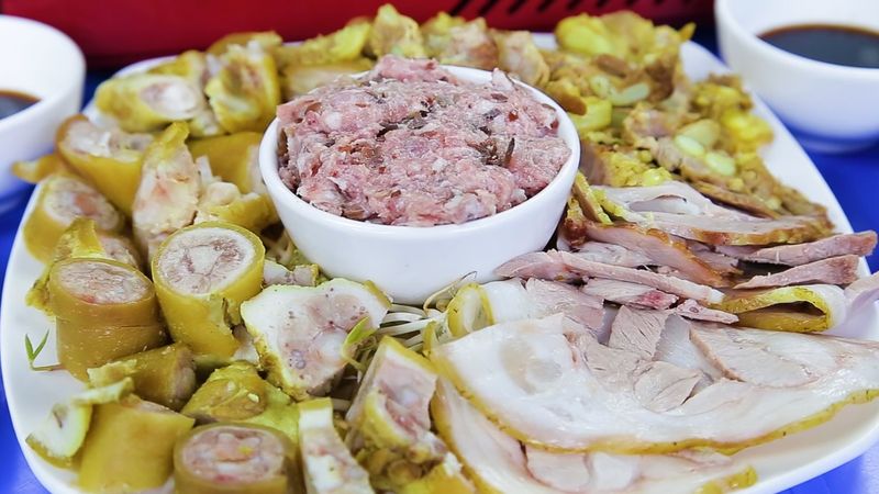 Thính Quán - Lẩu Bung Chua Cay