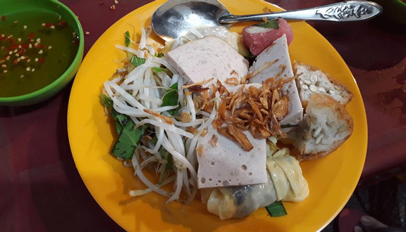 Bánh Ướt, Bún Xào & Bún Riêu