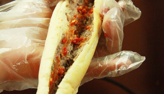 Bánh Mì Que Cường