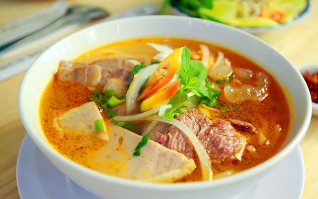 Bún thêm/ Mì thêm