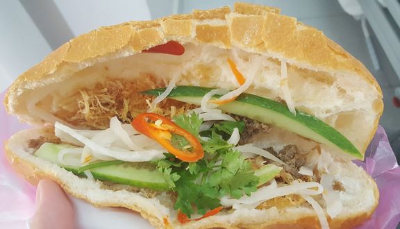 Bánh Mì Chà Bông Gà - Phan Đình Phùng