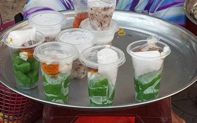 Bánh Đúc Lá Dứa & Tàu Hủ - Đường 30 Tháng 4