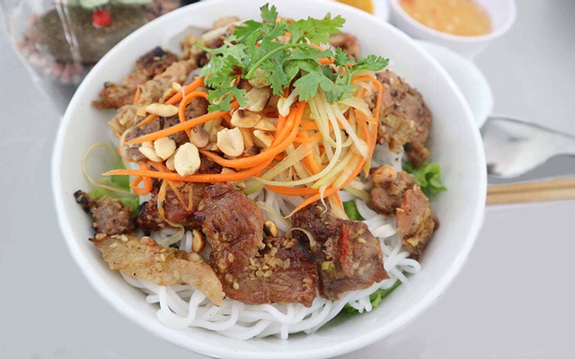 Bà Bảy - Cơm Tấm & Bún Thịt Nướng