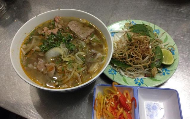 Bún bò chả