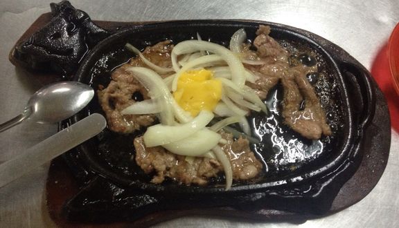 Mì sốt xúc xích