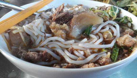 Bún Bò Chợ Hiệp Tân