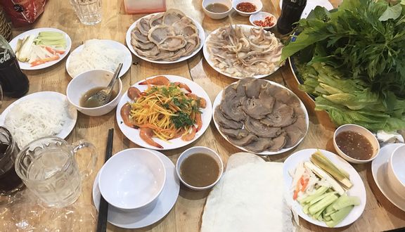Bắp Heo Luộc + Mắm Tép Đu Đủ