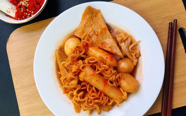 Xiên Que Chả Cá Hàn Quốc