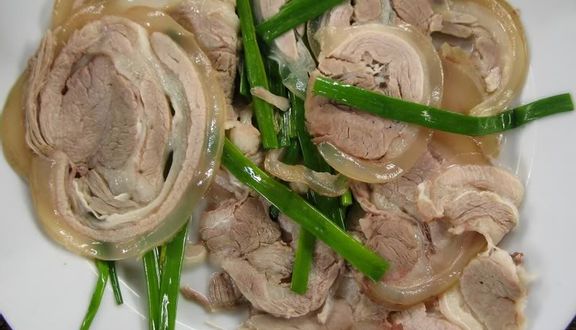 Bò Tơ Năm Thông - Nguyễn Oanh