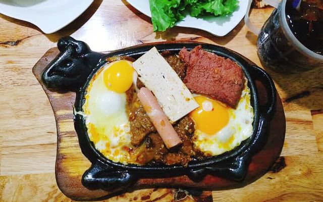 Bò Né Góc Phố