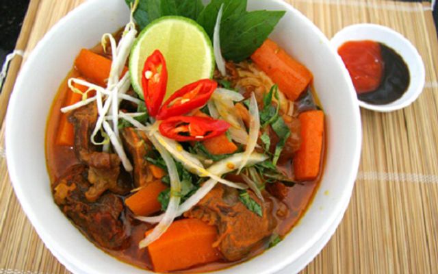 Bò Kho & Miến Gà - Trần Quang Diệu