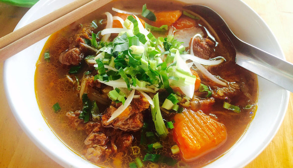 Bò Kho & Bún Riêu Cua Bình Dân