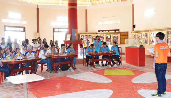 Khu Di Tích Vườn Mận