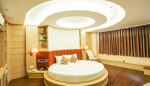 Holiday One Hotel - Phạm Ngọc Thạch