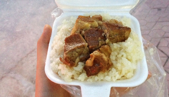 Xôi Thịt & Bánh Mì Thịt Nướng - Lý Hồng Nhật