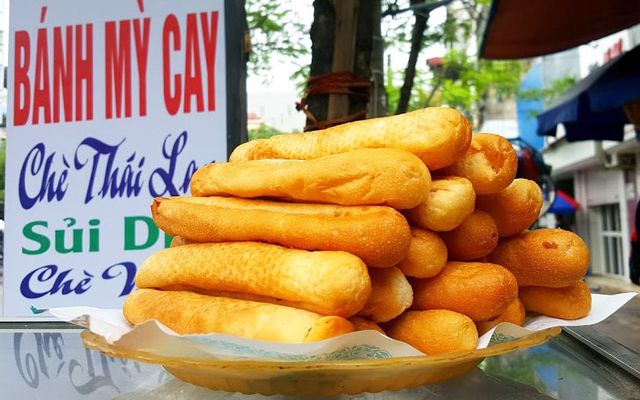 Thủy 39 - Bánh Mì Cay & Chè Thái