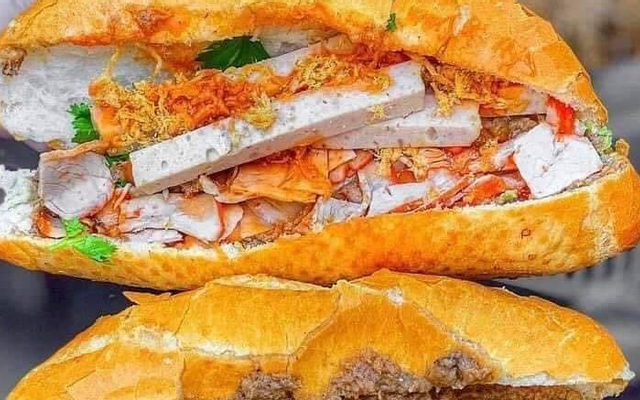 Bánh Mì Lạp Sườn