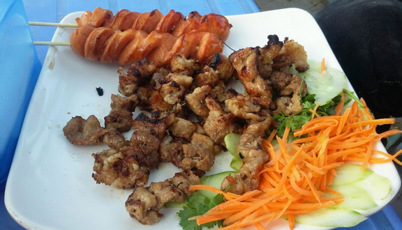 Thịt Xiên Nướng - Lạch Tray